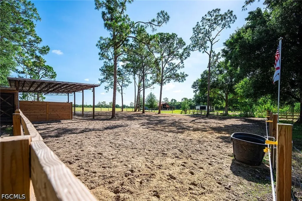 14661 Duke Highway Alva FL 33920