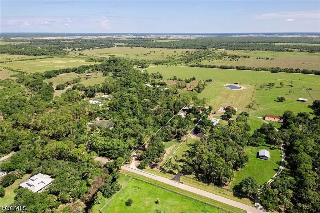 14661 Duke Highway Alva FL 33920