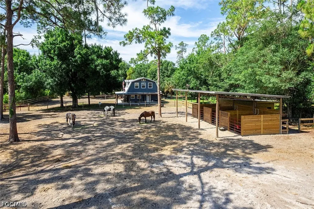14661 Duke Highway Alva FL 33920
