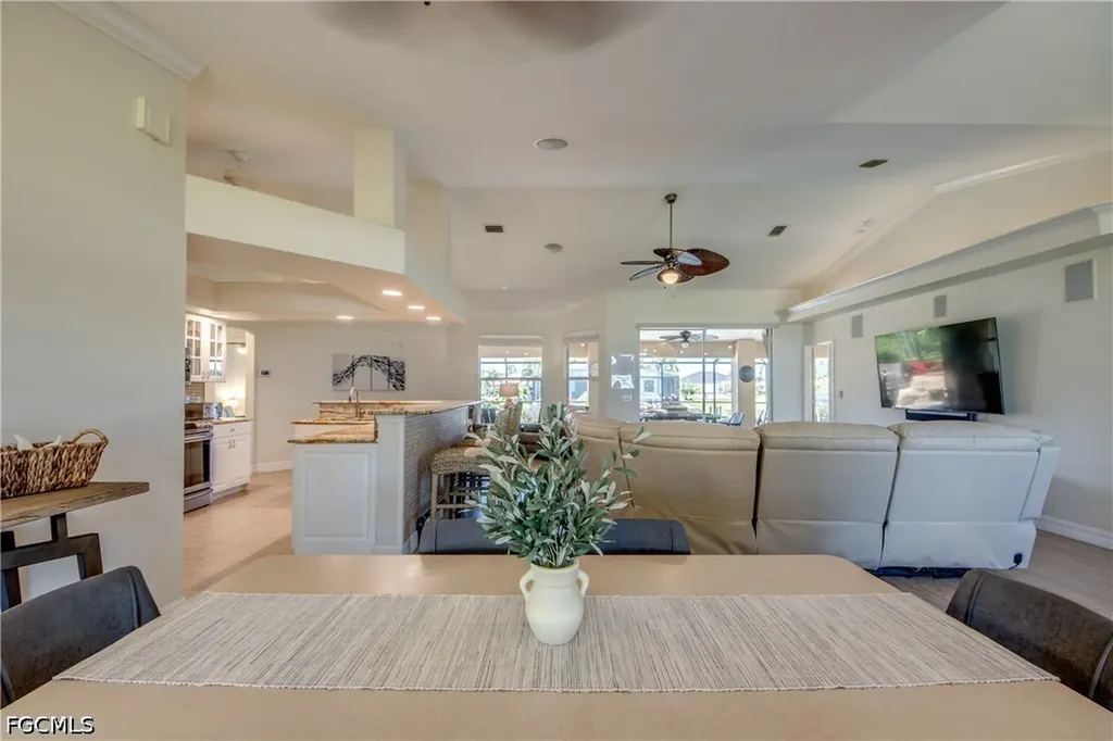 1913 SW 41st Street Cape Coral FL 33914
