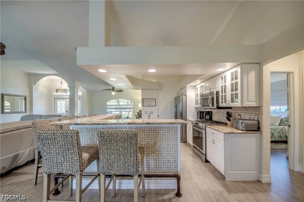 1913 SW 41st Street Cape Coral FL 33914