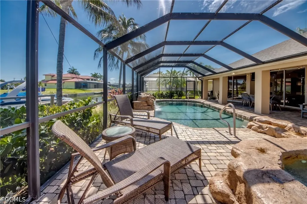 1913 SW 41st Street Cape Coral FL 33914