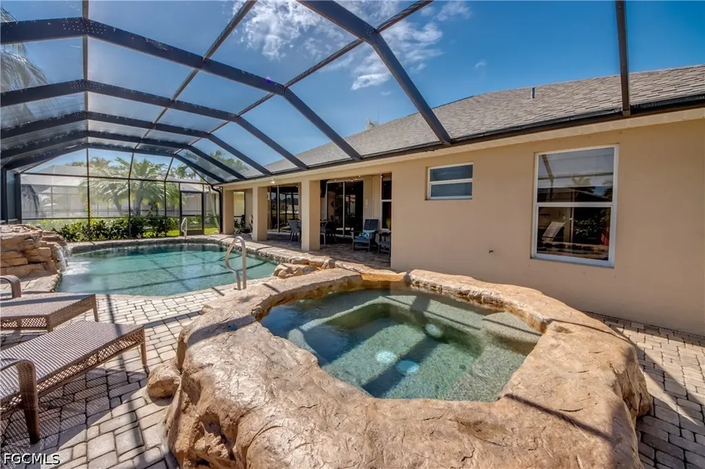 1913 SW 41st Street Cape Coral FL 33914