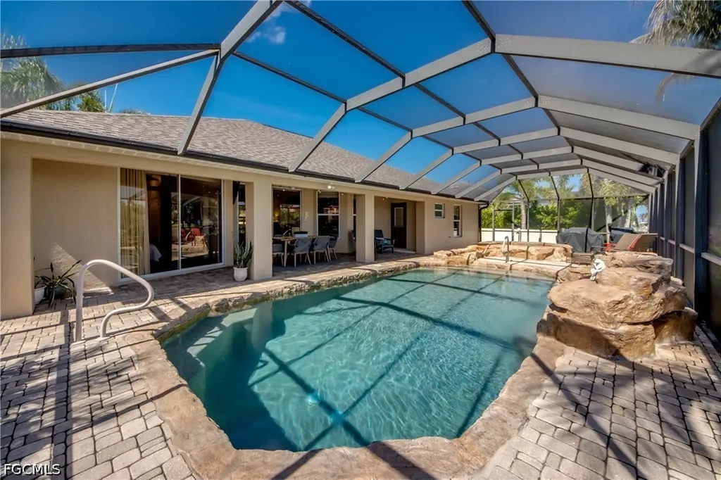 1913 SW 41st Street Cape Coral FL 33914