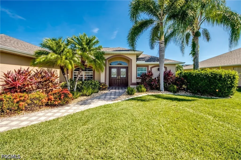 1913 SW 41st Street Cape Coral FL 33914
