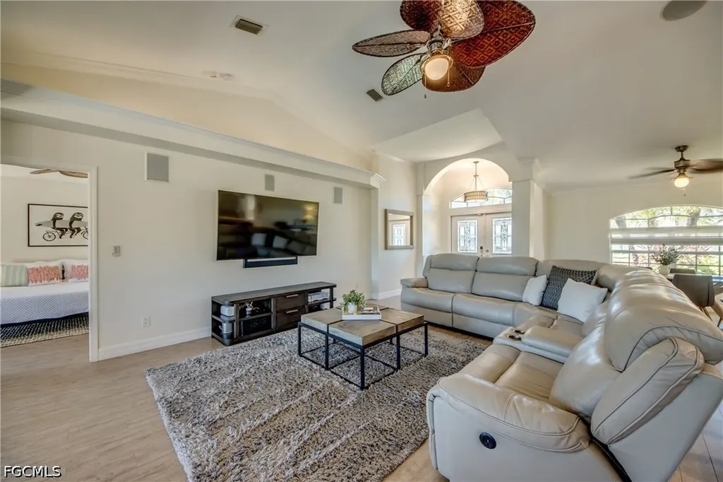 1913 SW 41st Street Cape Coral FL 33914
