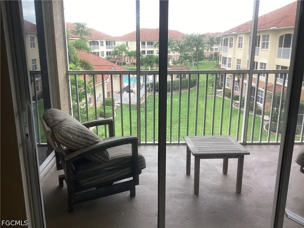 1121 Van Loon Commons Circle Cape Coral FL 33909