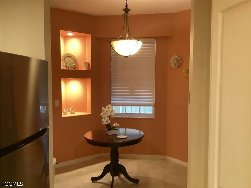 1121 Van Loon Commons Circle Cape Coral FL 33909