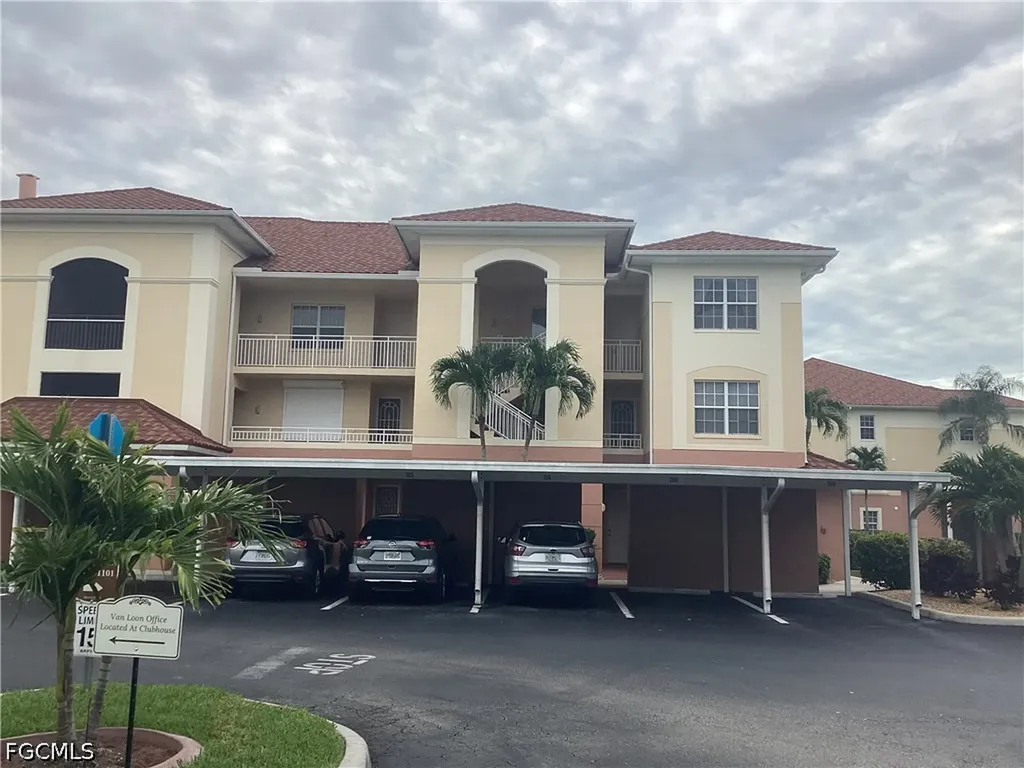 1121 Van Loon Commons Circle Cape Coral FL 33909