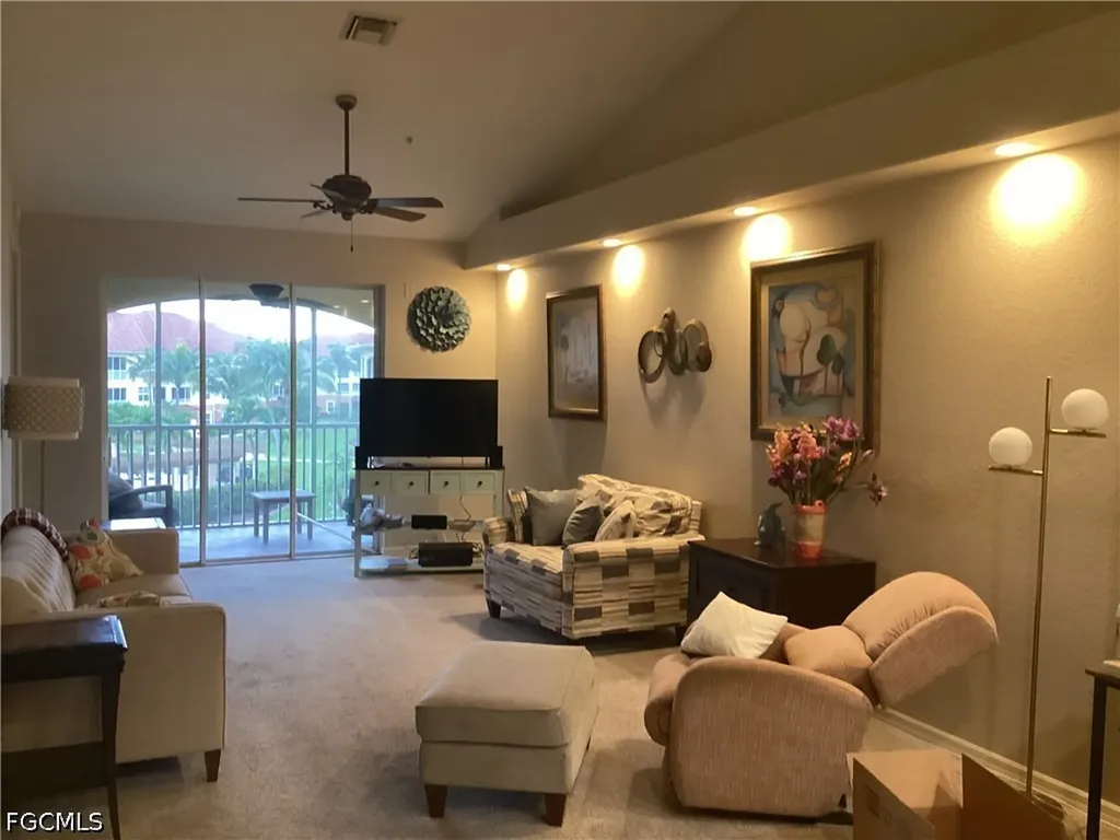 1121 Van Loon Commons Circle Cape Coral FL 33909