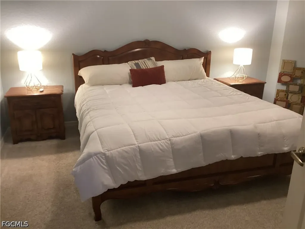 1121 Van Loon Commons Circle Cape Coral FL 33909