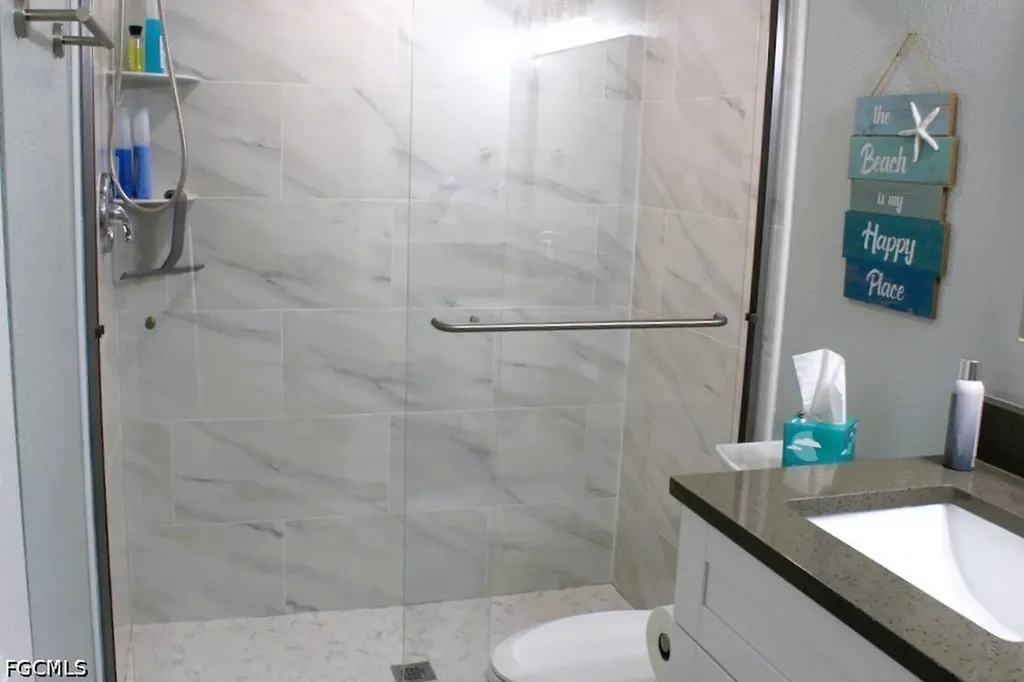 16881 Davis Road Fort Myers FL 33908