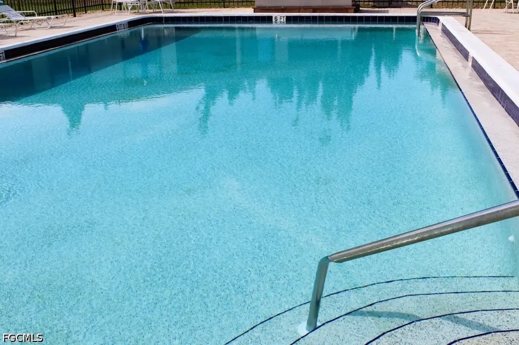 16881 Davis Road Fort Myers FL 33908