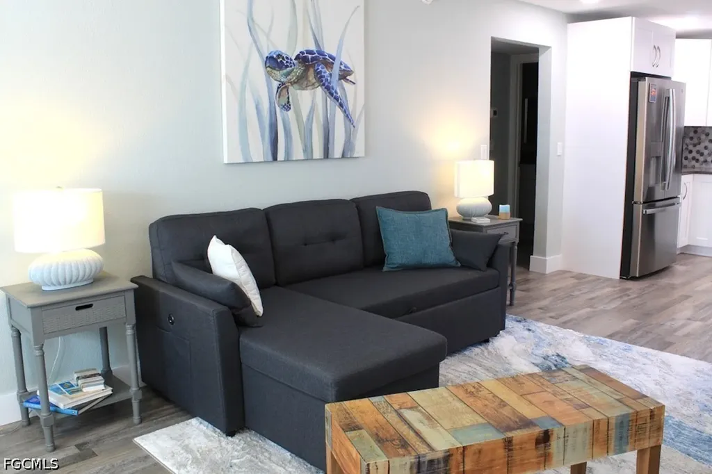 16881 Davis Road Fort Myers FL 33908