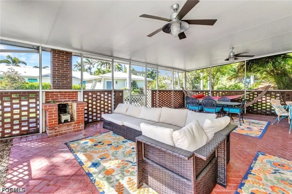 415 W Marion Avenue Punta Gorda FL 33950