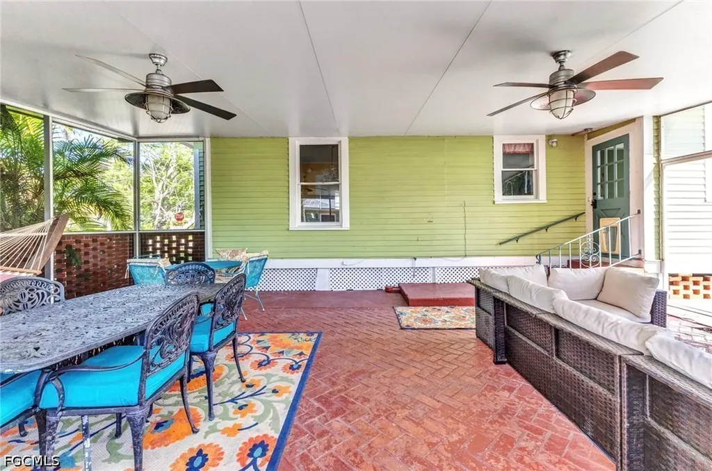 415 W Marion Avenue Punta Gorda FL 33950