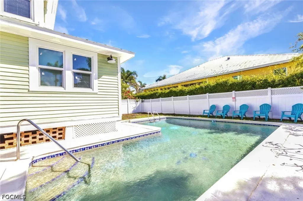 415 W Marion Avenue Punta Gorda FL 33950