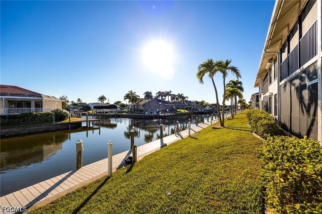 902 SW 48th Terrace Cape Coral FL 33914