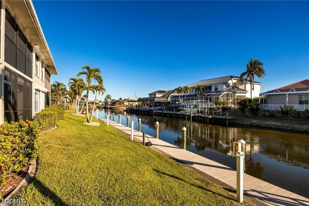 902 SW 48th Terrace Cape Coral FL 33914