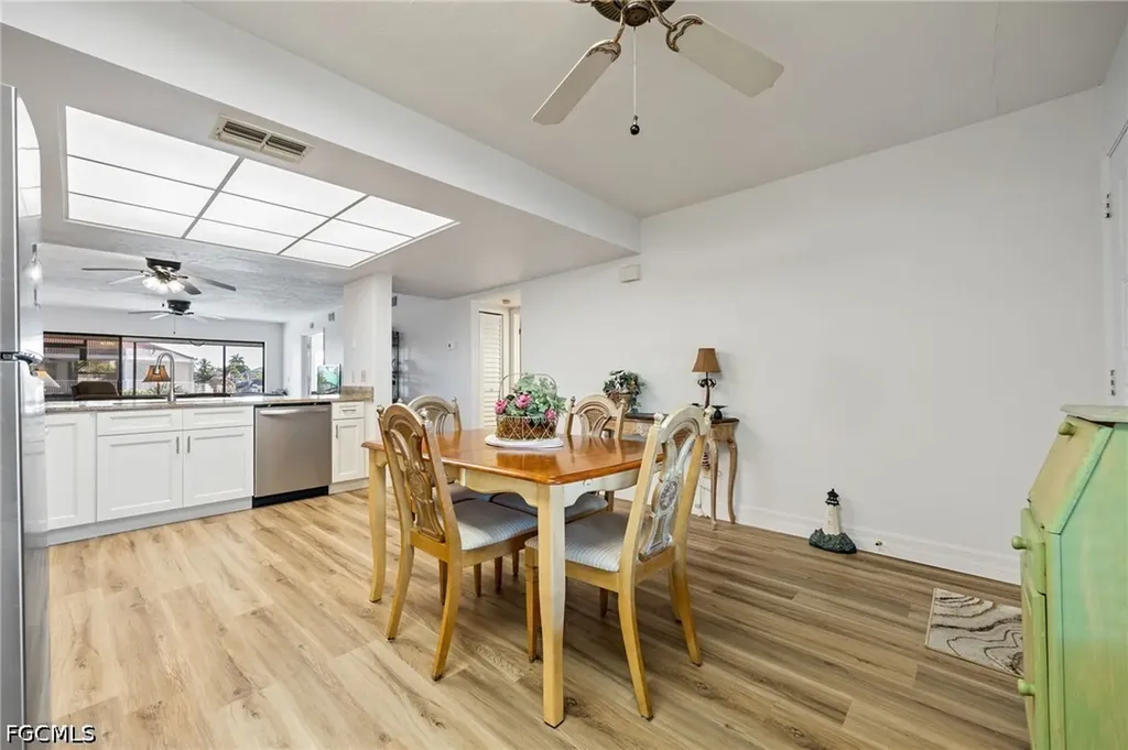 902 SW 48th Terrace Cape Coral FL 33914