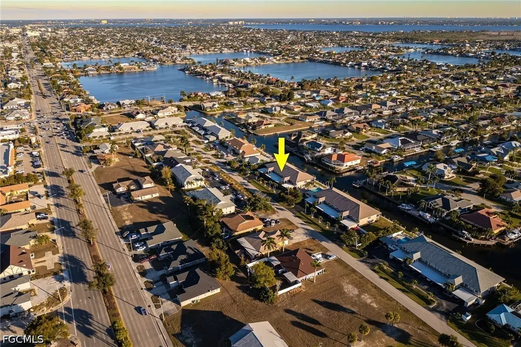 902 SW 48th Terrace Cape Coral FL 33914