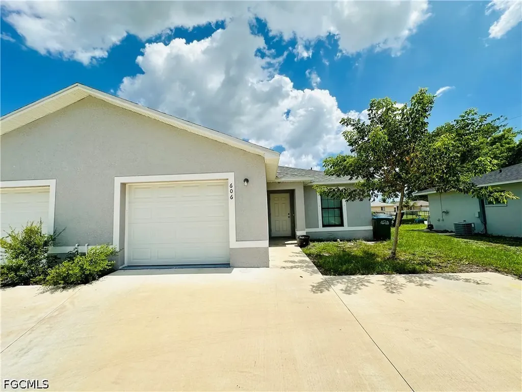 606 SE 8th Street Cape Coral FL 33990