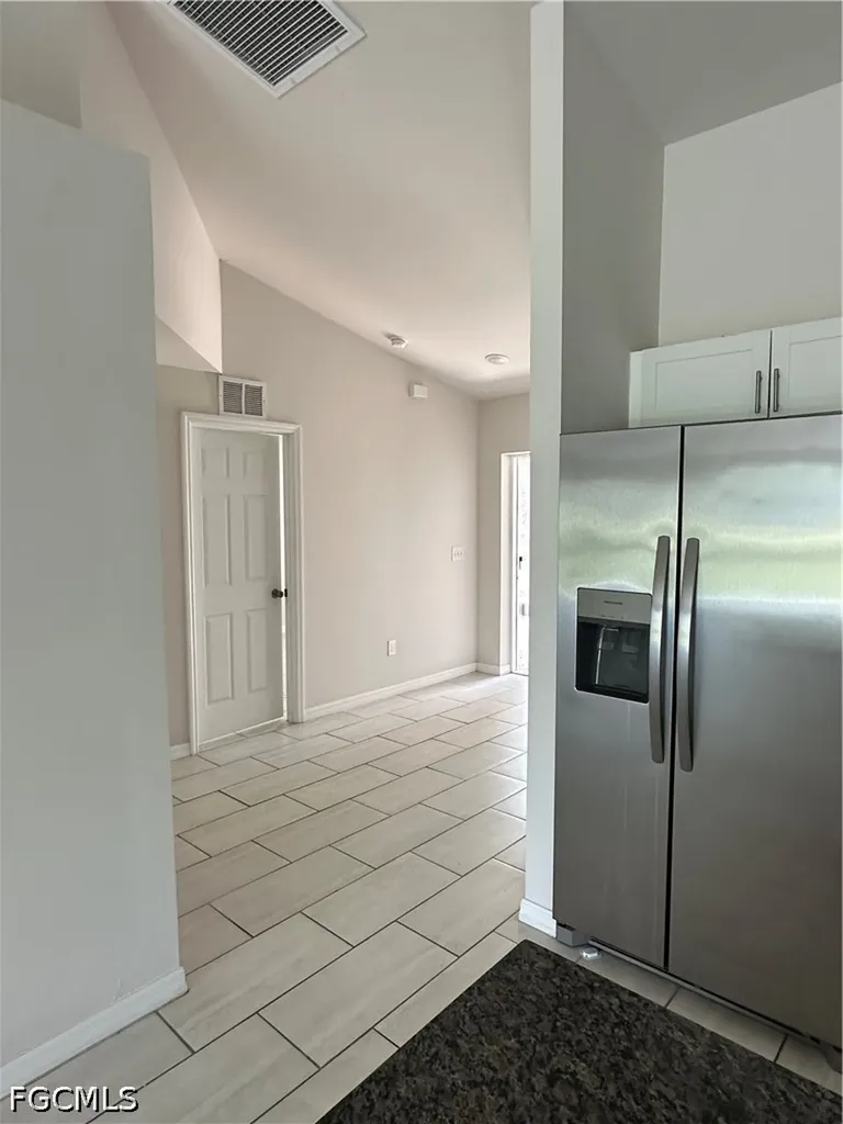 606 SE 8th Street Cape Coral FL 33990
