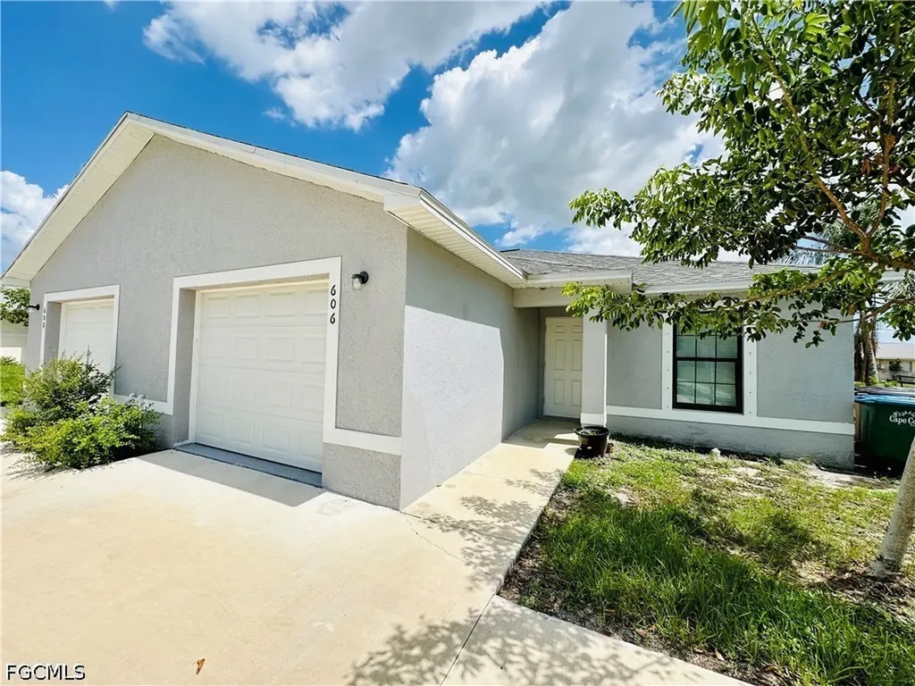 606 SE 8th Street Cape Coral FL 33990