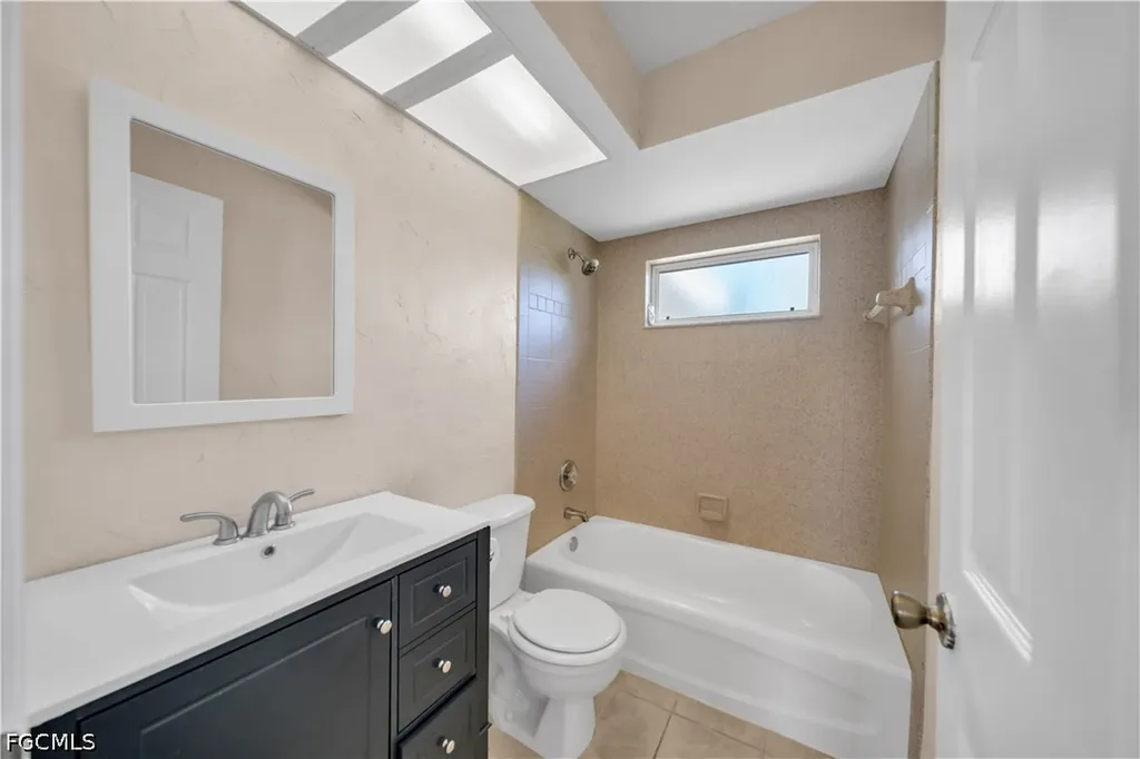 227 SE 2nd Terrace Cape Coral FL 33990