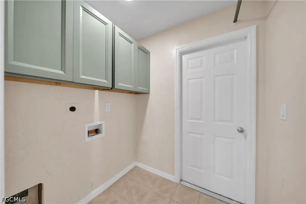 227 SE 2nd Terrace Cape Coral FL 33990