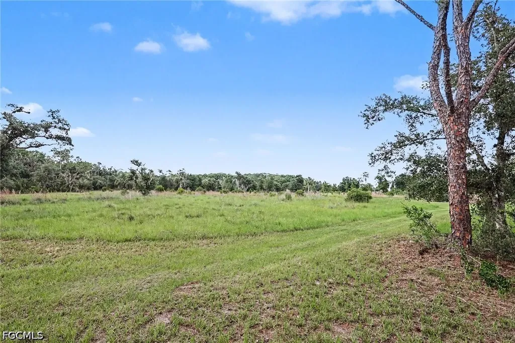2291 Secretariat Drive Labelle FL 33935