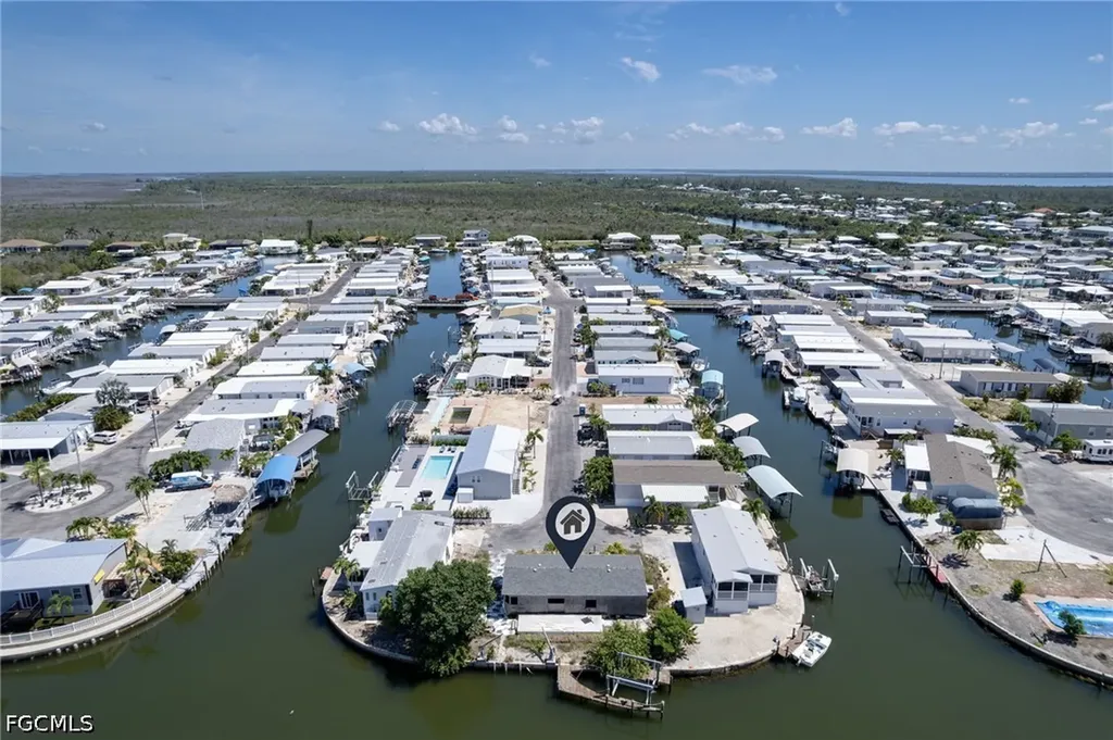 2920 Harpoon Lane St. James City FL 33956