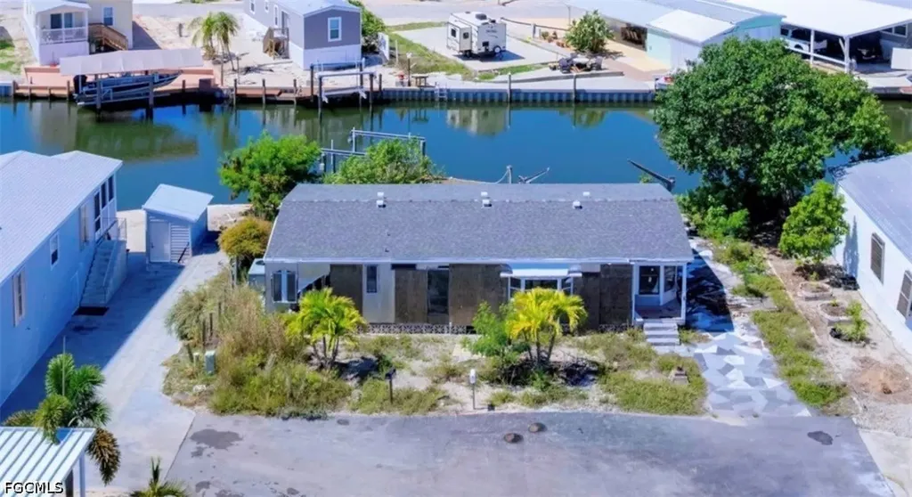2920 Harpoon Lane St. James City FL 33956