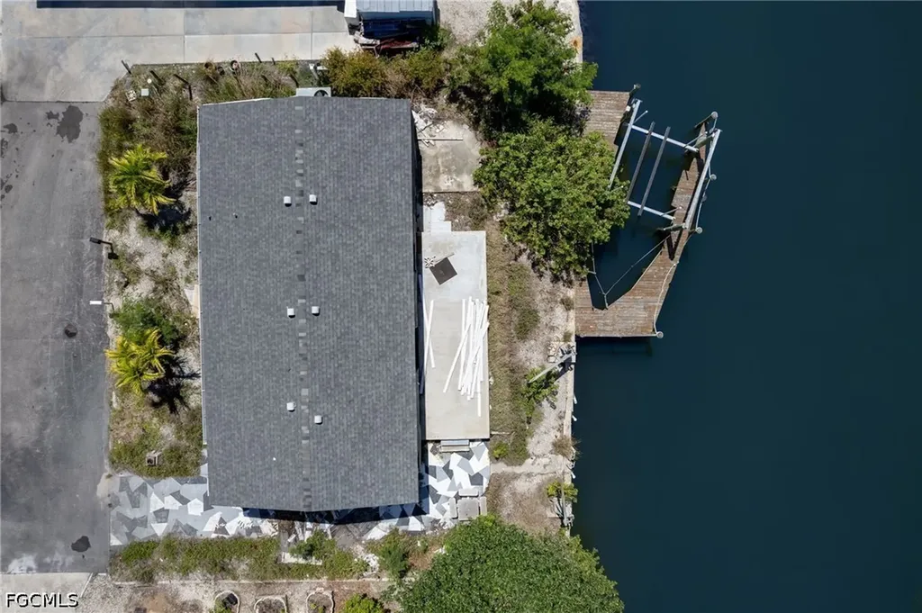 2920 Harpoon Lane St. James City FL 33956