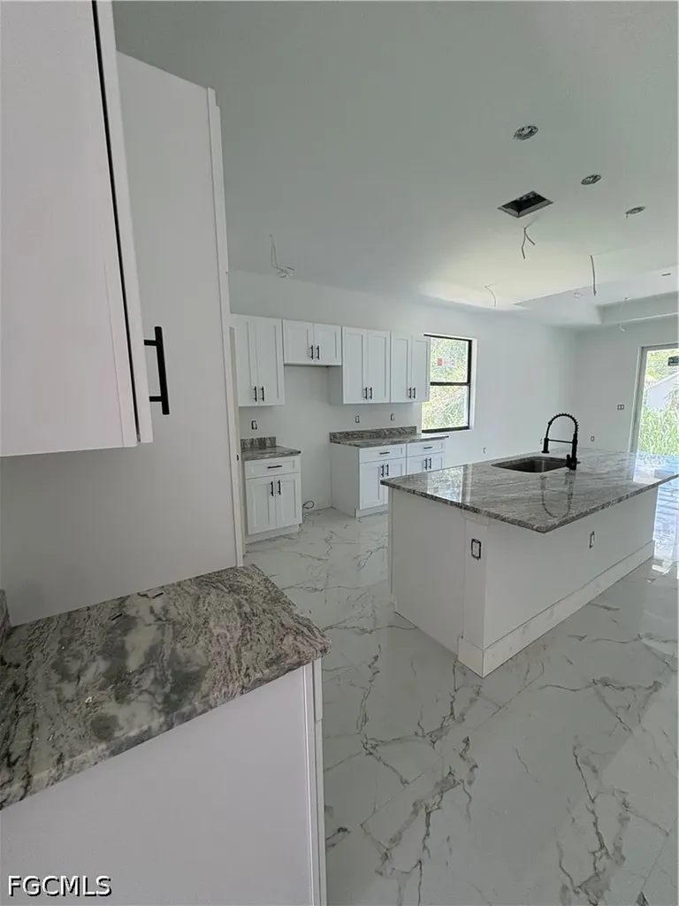 3927 Pearl Street Fort Myers FL 33916