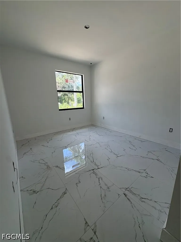 3927 Pearl Street Fort Myers FL 33916