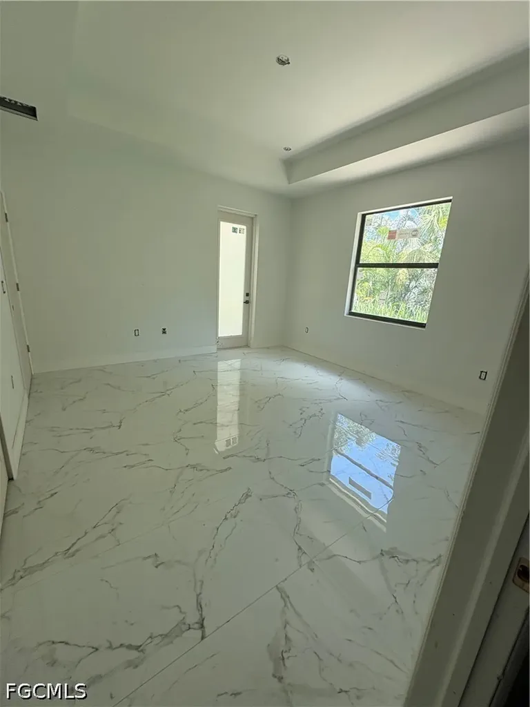 3927 Pearl Street Fort Myers FL 33916