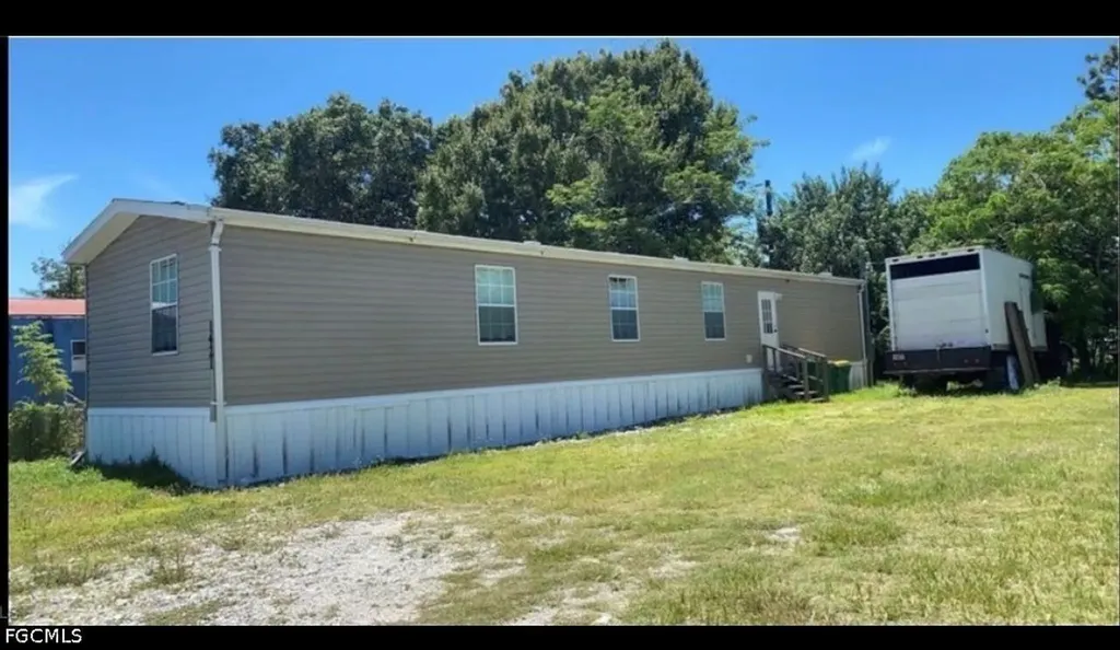 1421 Orange Street Immokalee FL 34142