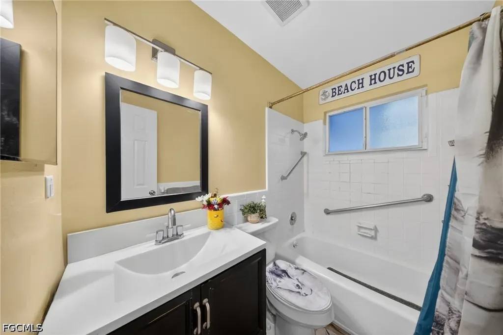 208 Redcliff Avenue Lehigh Acres FL 33936