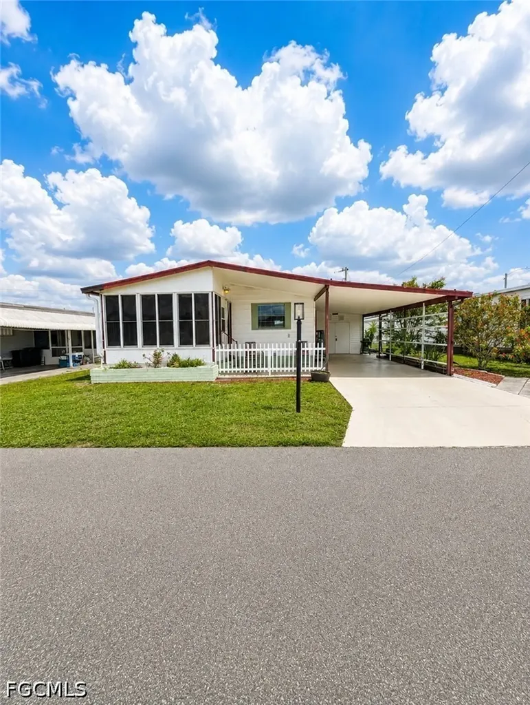 3404 Rainbow Lane North Fort Myers FL 33903