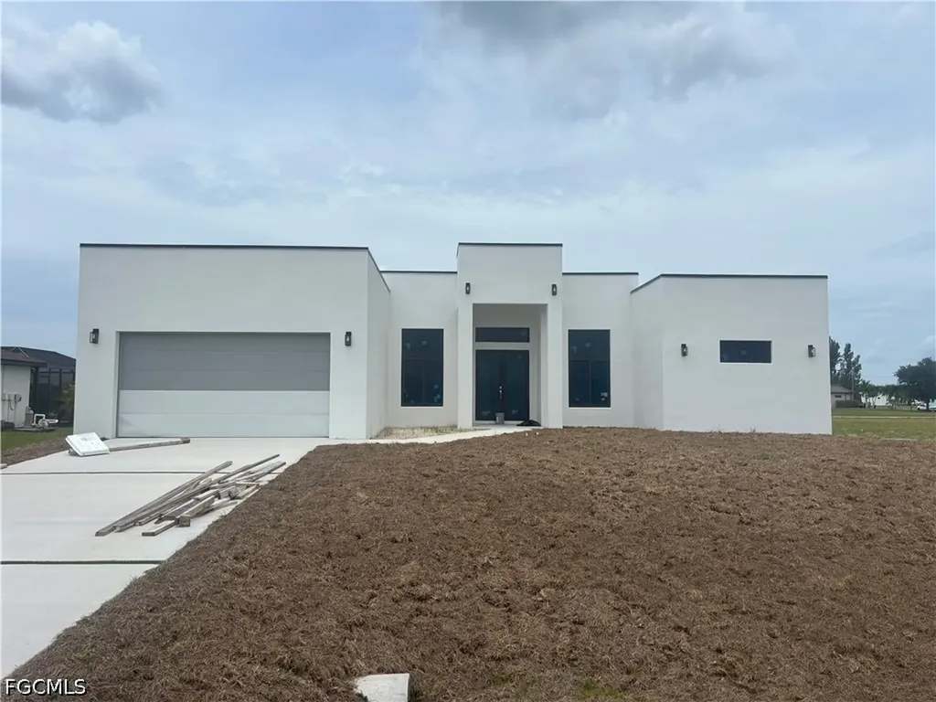 1038 NW 37th Avenue Cape Coral FL 33993