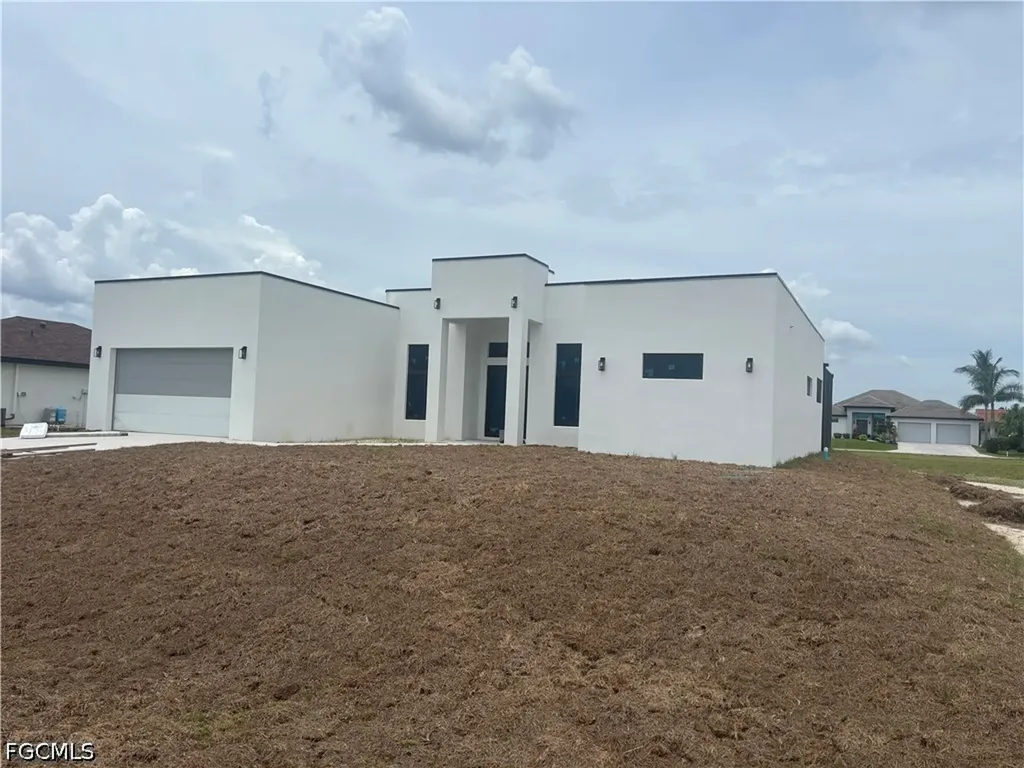 1038 NW 37th Avenue Cape Coral FL 33993