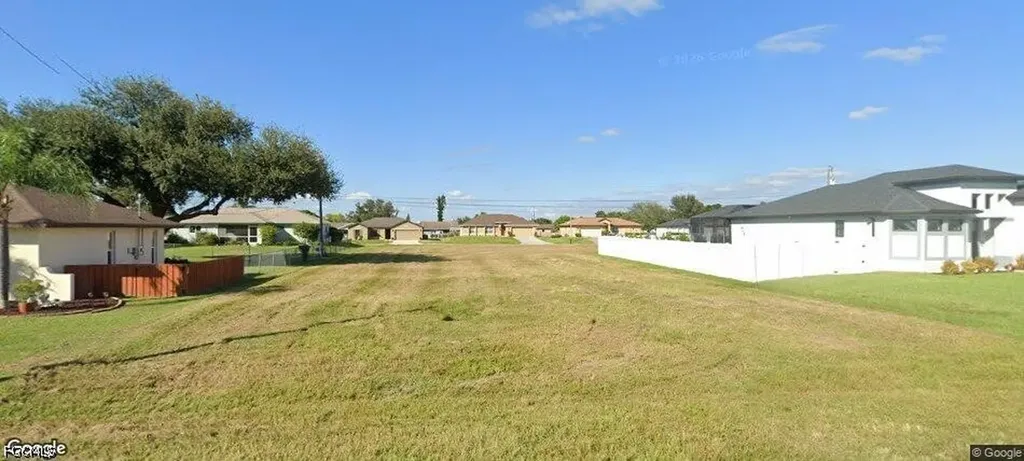 617 SE 1st Terrace Cape Coral FL 33990