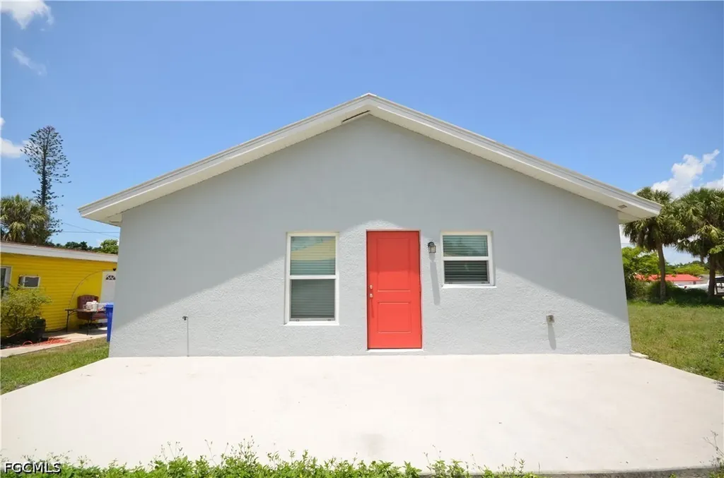 2225 Carver Avenue Fort Myers FL 33916
