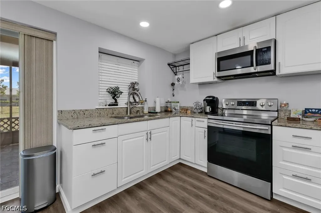 433 Glenridge Avenue NW Port Charlotte FL 33952