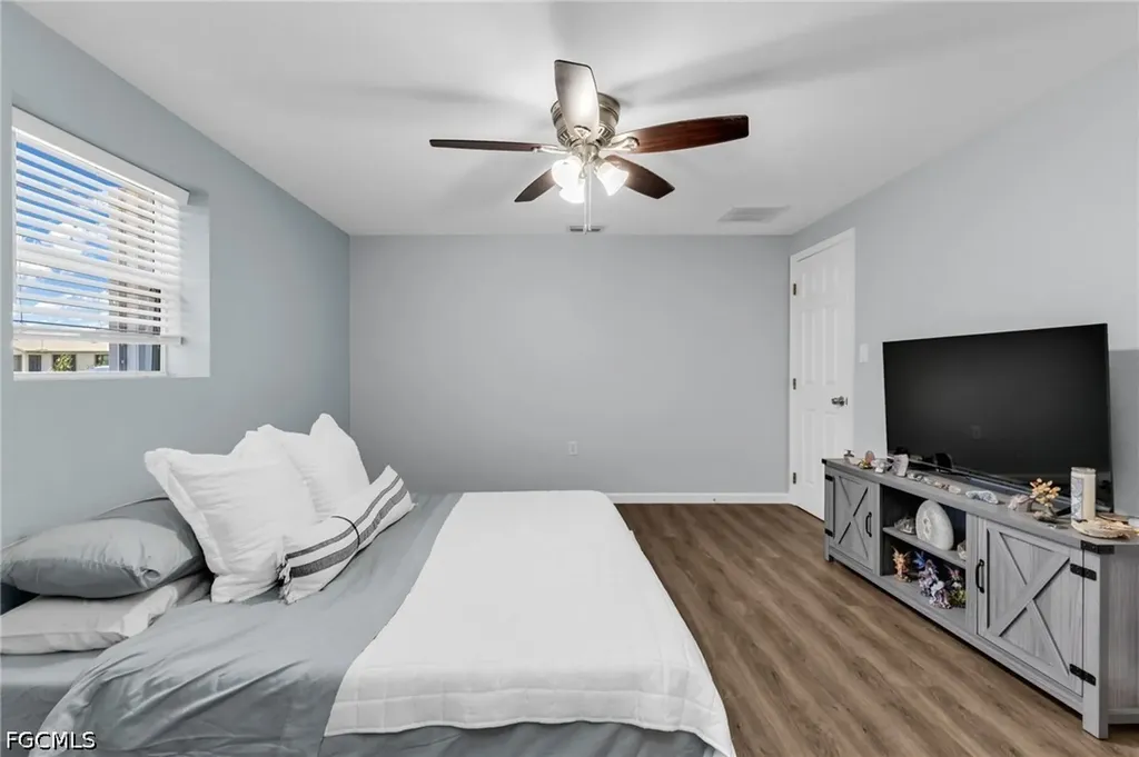 433 Glenridge Avenue NW Port Charlotte FL 33952