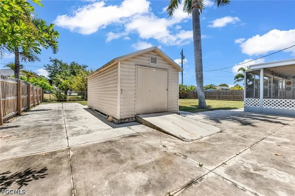 433 Glenridge Avenue NW Port Charlotte FL 33952