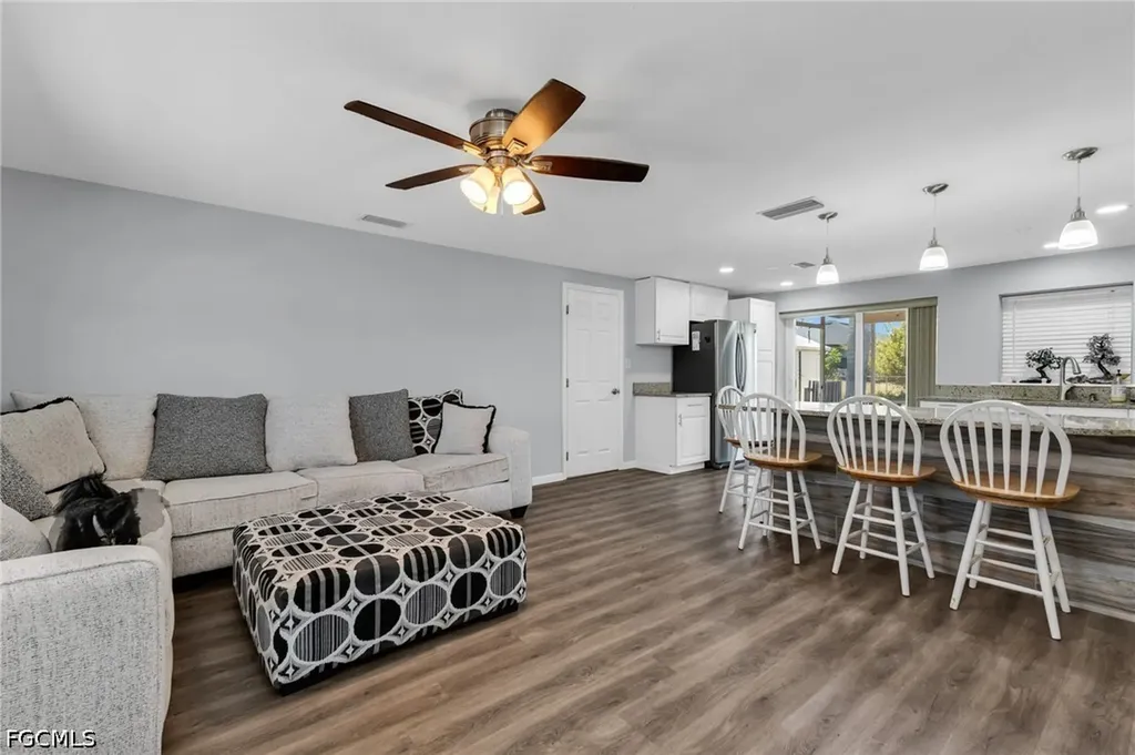 433 Glenridge Avenue NW Port Charlotte FL 33952