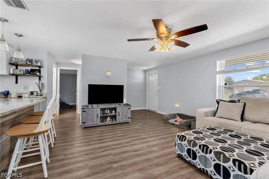 433 Glenridge Avenue NW Port Charlotte FL 33952