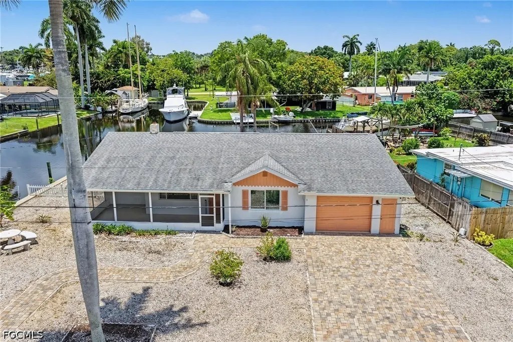 20 Estate Drive North Fort Myers FL 33917